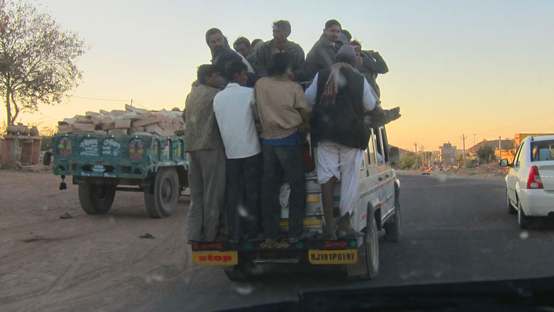 Illustration for article titled A Guide To Driving In India Without Dying